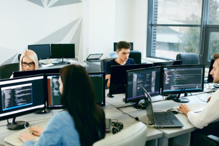 The Ultimate Guide to Programming Outsourcing